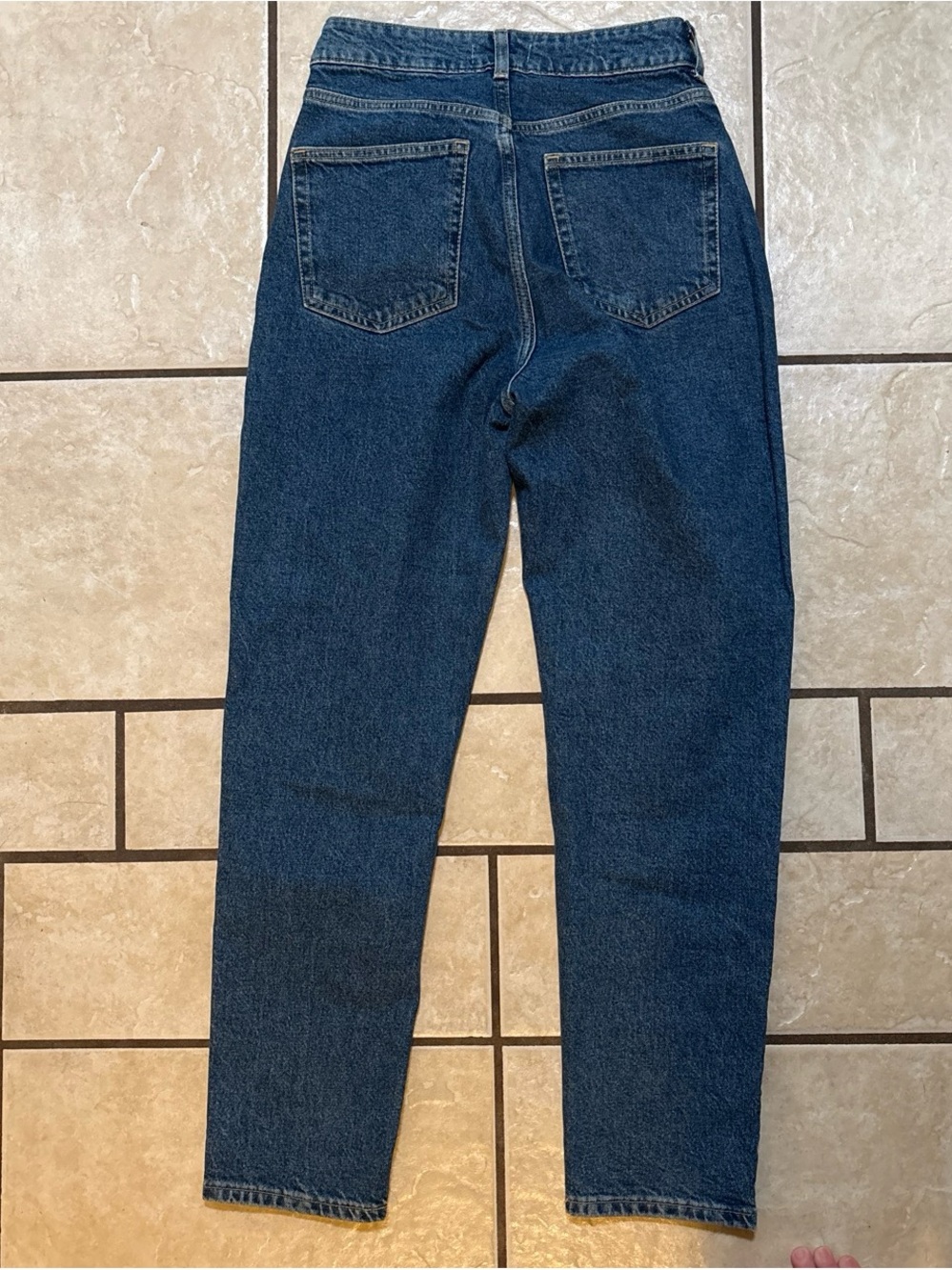 H&M High-Rise mom  Straight Leg Jeans - Indigo Blue